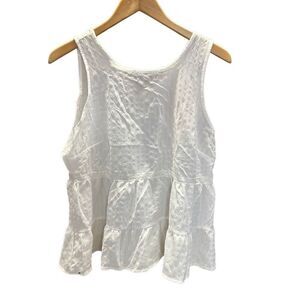 Heart & Hips Medium M White Sleeveless NWT Tank